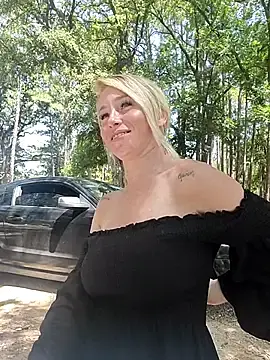 Stripchat Watch Live Sex Cams of POPPY_XO