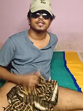 Stripchat Free Porn Cam of velchennai