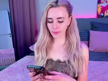 Stripchat Nude Webcam of Rossy_X