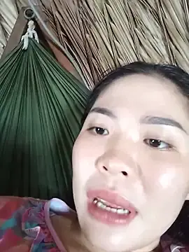 Stripchat Free Live Porn of __Halen__