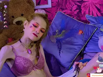 Stripchat Free Porn Cam of KittyRaine