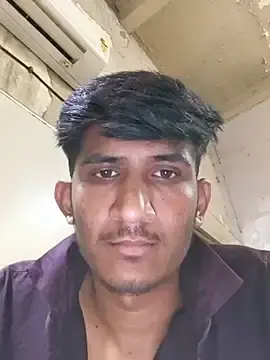 Stripchat Live Sex Cam of Shaktihwhwh