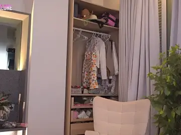 Stripchat Free Porn Cam of LexieLoree