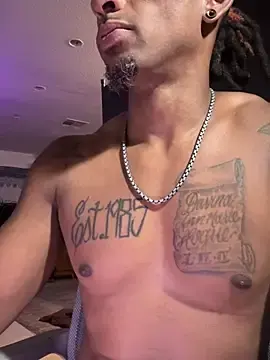 Stripchat Watch Live Sex Cams of TheRealMrDLlong
