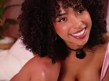 Stripchat Adult Webcam of OSHUN_
