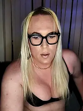 Stripchat Best Webcam of Connie_Pepper