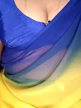 Stripchat Nude Webcam of Luckypapa_telugu