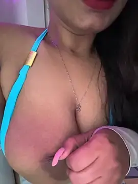 Stripchat Live Porn of WifyHubby_38