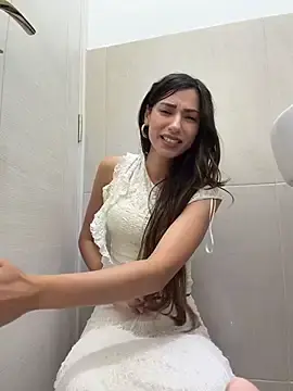 Stripchat Private Sex Chat of -_MiaQueen_-