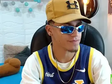 Stripchat Sex Cam of Mark_Jackson69