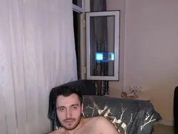 Stripchat Nude Webcam of handsomeee04