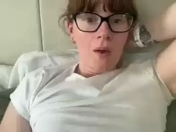 Stripchat Adult Webcam of redheadrosie69