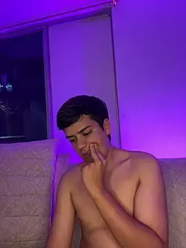 Stripchat Nude Webcam of Dylan_KatteLive