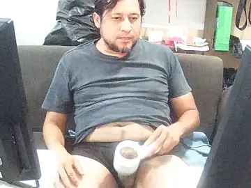 Stripchat Sex Cam of simpatico1000