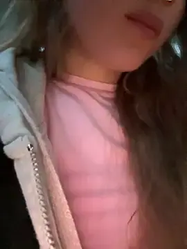 Stripchat Free Porn Cam of bambi_lu
