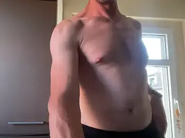 Stripchat Free Porn Cam of o_florian_o1