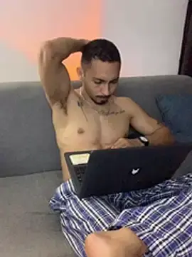 Stripchat Live Sex of NicolasChest_xxx
