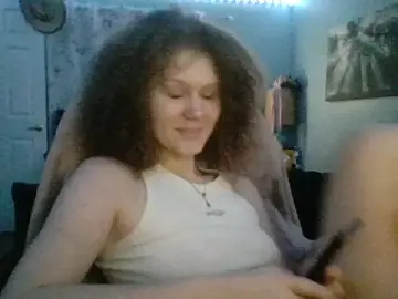 Stripchat Sex Cam of MaddieBoo1