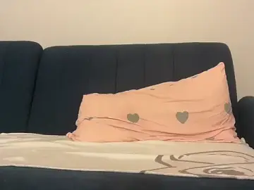 Stripchat Live Sex Cam of Sasha__Love