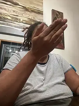 Stripchat Live Sex of HEARTBREAKBRE