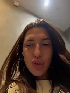 Stripchat Free Porn Cam of AleksandraRich