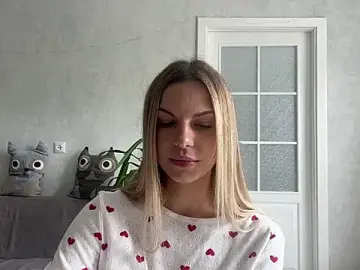 Stripchat Watch Live Sex Cams of LaraineDomebo
