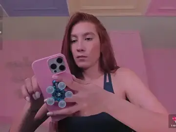 Stripchat Live Sex of MiaFarrell_