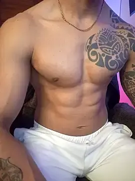 Stripchat Best Webcam of Joylopez_fit