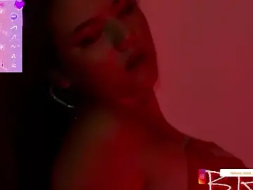 Stripchat Best live sex cam show of NahiaraEvans_
