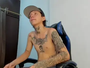 Stripchat Nude Webcam of Nick_TattooedGuy
