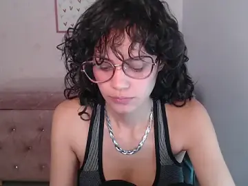 Stripchat Sex Cam of Tyna_ch