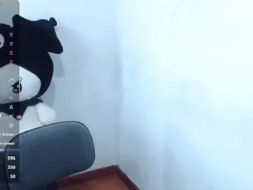 Stripchat Free Live Porn of majabloom_