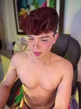 Stripchat Live Sex Cam of PRINCE_STEV