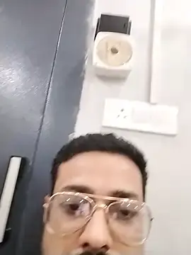 Stripchat Live Sex Cam of herochoclateboy