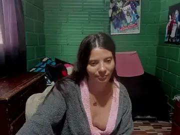 Stripchat Live Sex Cam of DanaaRey