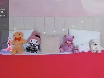 Stripchat Live Sex Cam of Mia_Yuri