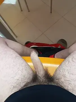 Stripchat Live Sex Cam of VincentZe99