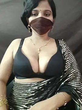 Stripchat Live Sex Cam of Shaniyaloveyou32