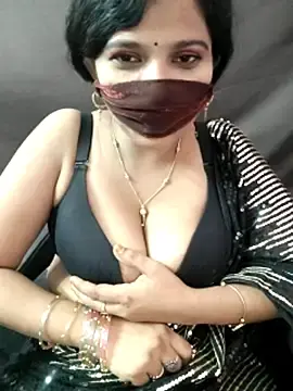 Stripchat Live Sex Cam of Shaniyaloveyou32