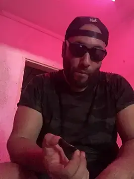 Stripchat Live Sex Cam of eljefedeltn
