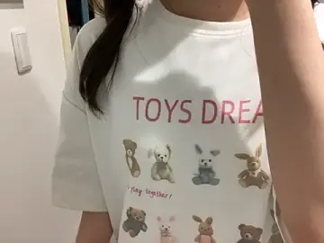 Stripchat Live Sex of y-u-r-a-33