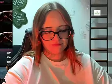 Stripchat Live Sex Cam of JuliNy_x