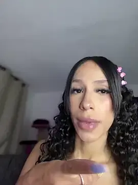Stripchat Live Sex of Miaa_love6969