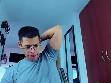 Stripchat Nude Webcam of _John_Boy_