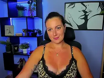 Stripchat Adult Webcam of FUN_AMI