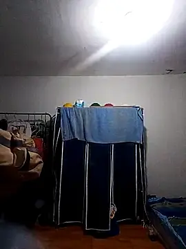 Stripchat Live Sex of thom_1