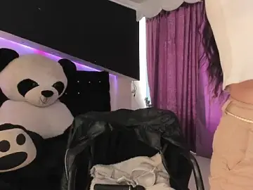 Stripchat Best live sex cam show of Coral_Gibson