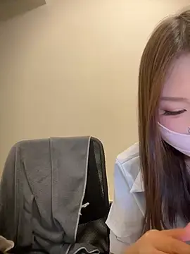 Stripchat Nude Webcam of QIQI-QIQI-01