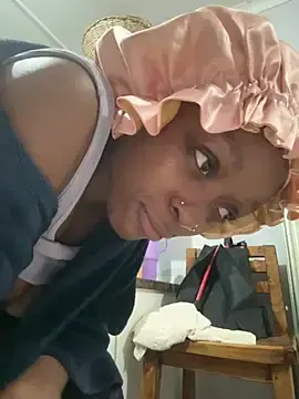 Stripchat Free Porn Cam of xxTatiannaxx