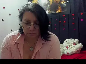 Stripchat Adult Webcam of Evaaross_2345